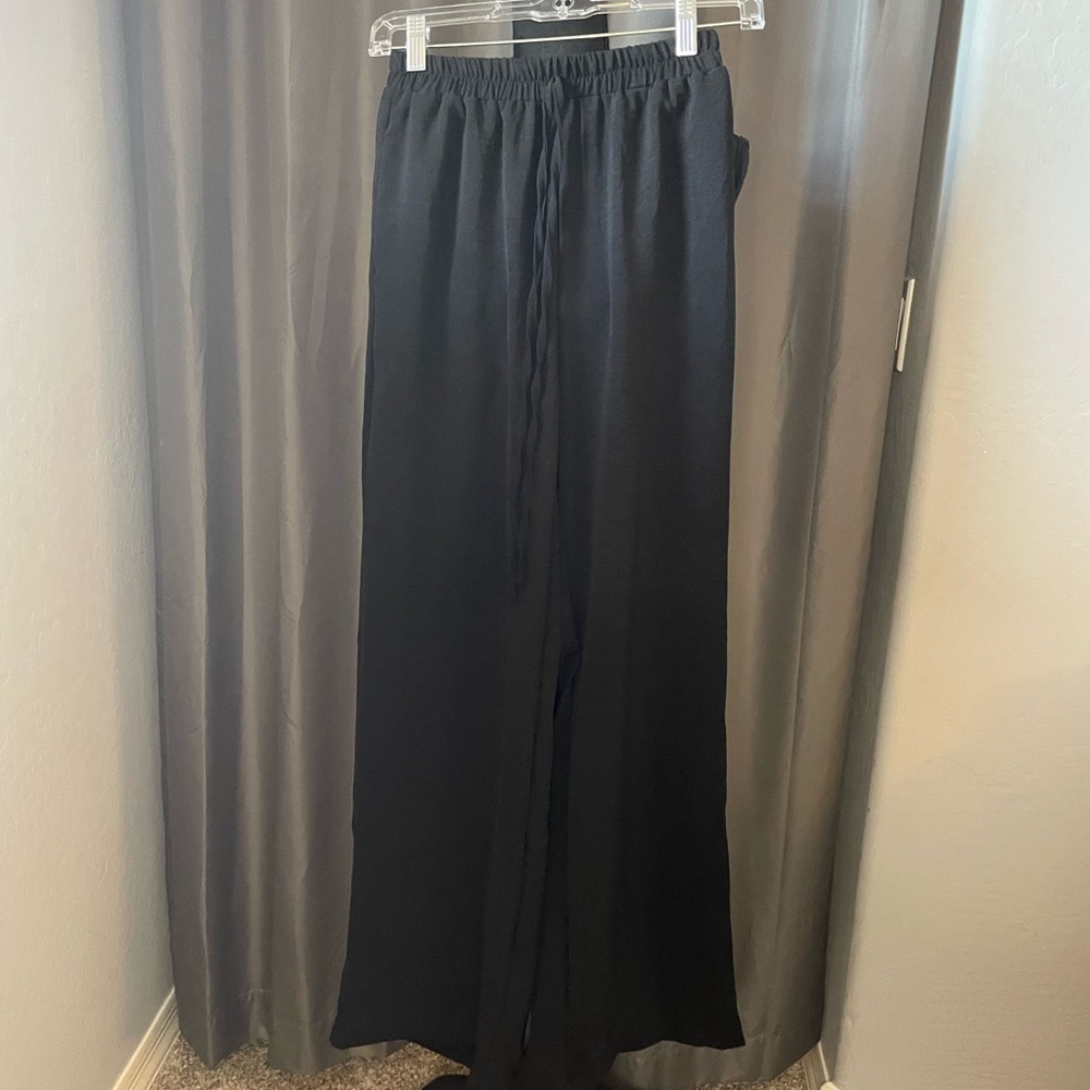 173. Shein Elastic Waist Black Trousers, Size XS, EUC